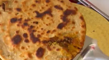 Methi besan spice premix with whole spices and besan 8